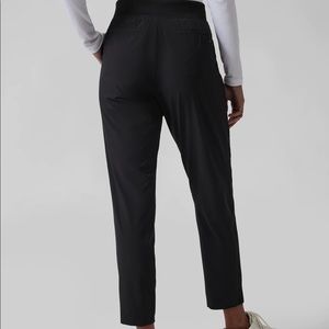 BNWT Athleta Brooklyn Ankle Pant in Black size 18